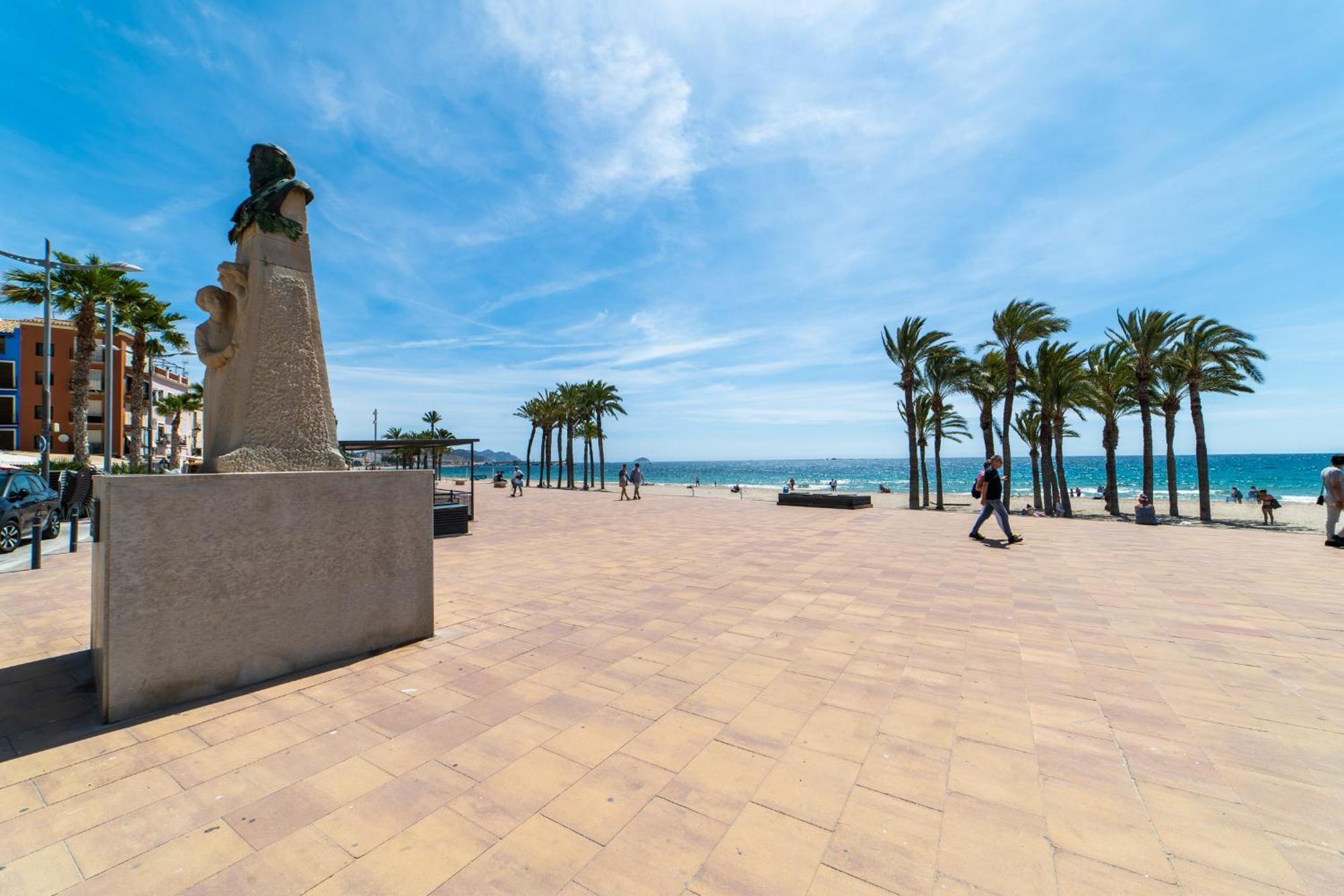 Mediterranean Terraces - Blue Line *